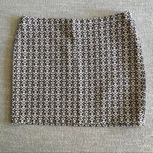 Marine layer skirt